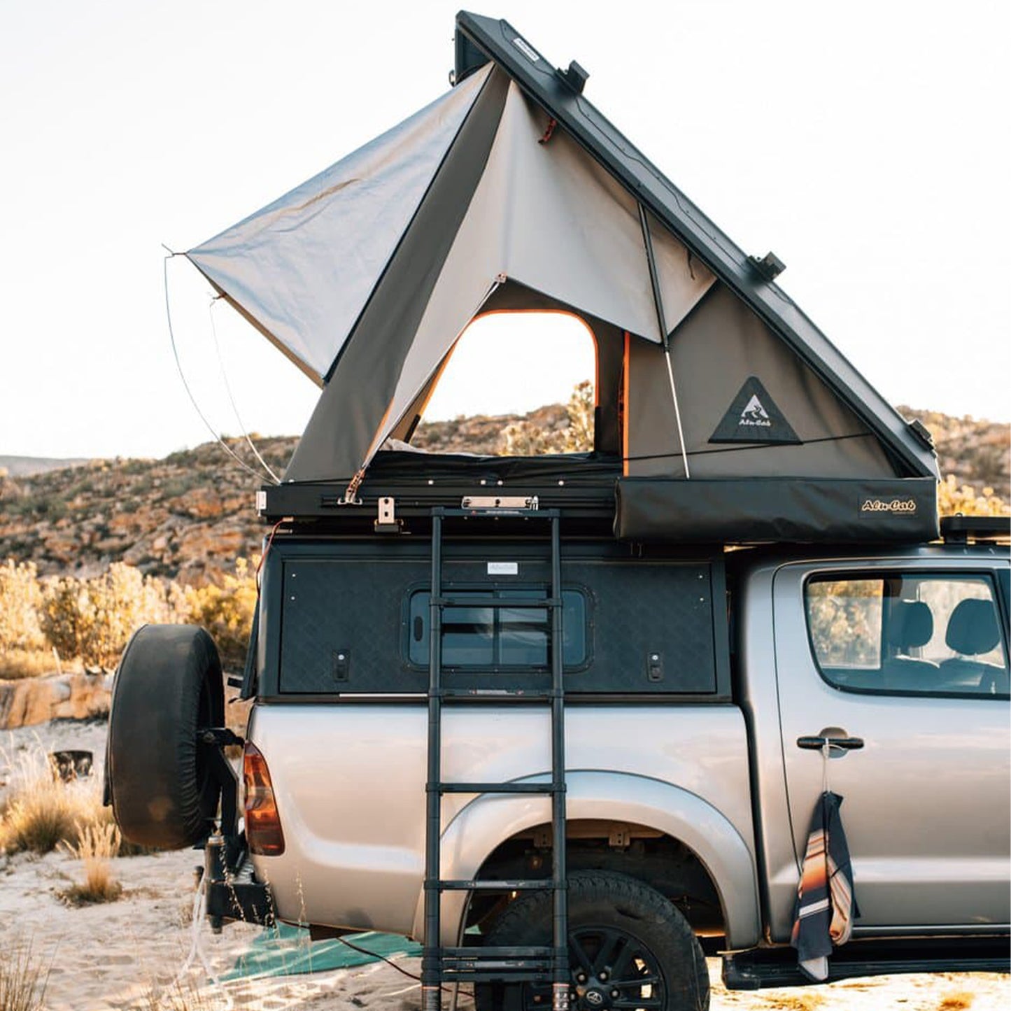 3-R ROOF TENT【Alu-Cab】【アルキャブ】 【ルーフトップテント】