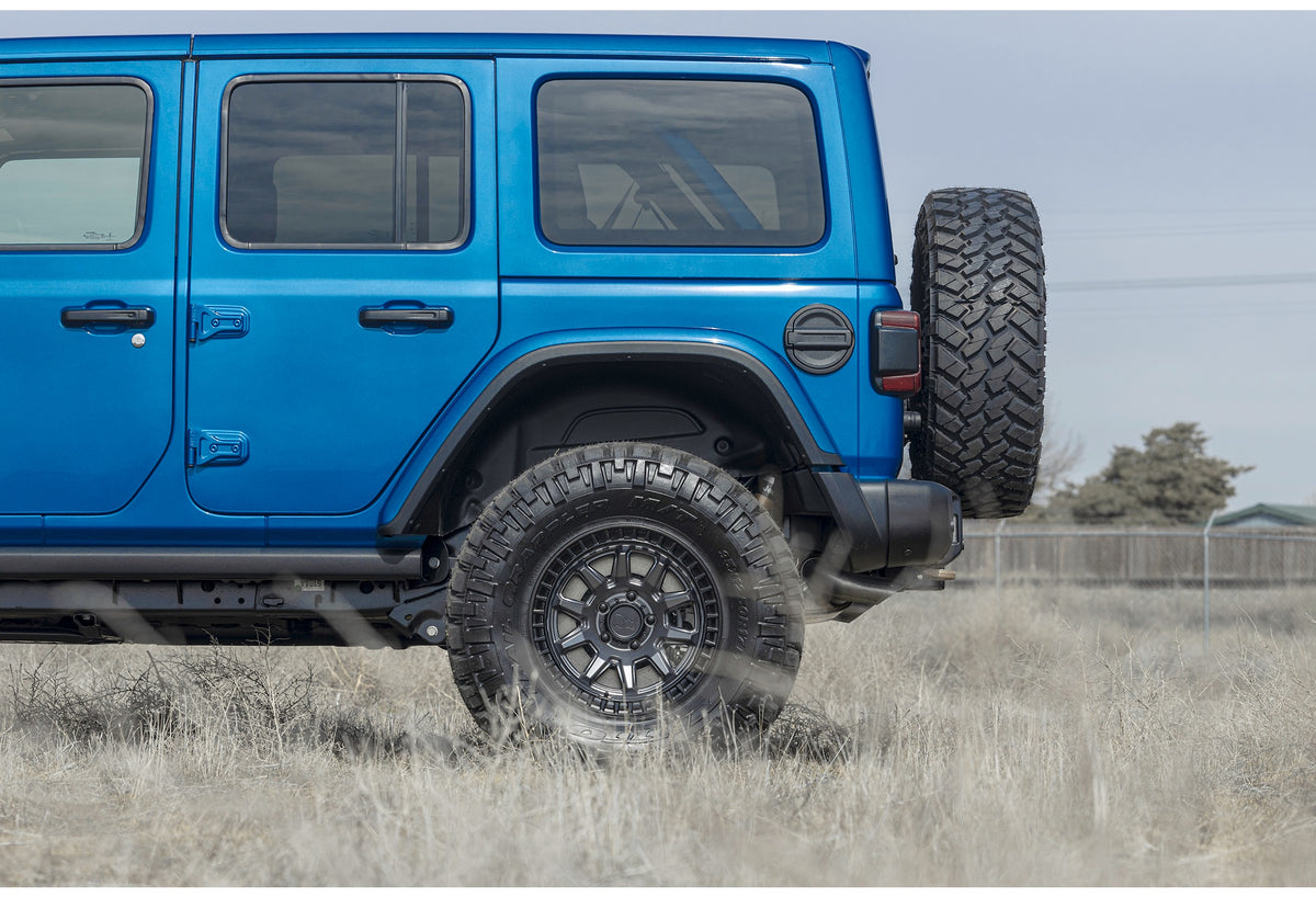 BLACK RHINO CALICO マットガンメタル/ブラックリップ 17インチアルミホイール 17X8.5 5H 127 +34 JKラングラー/JLラングラー/JTグラディエーター
