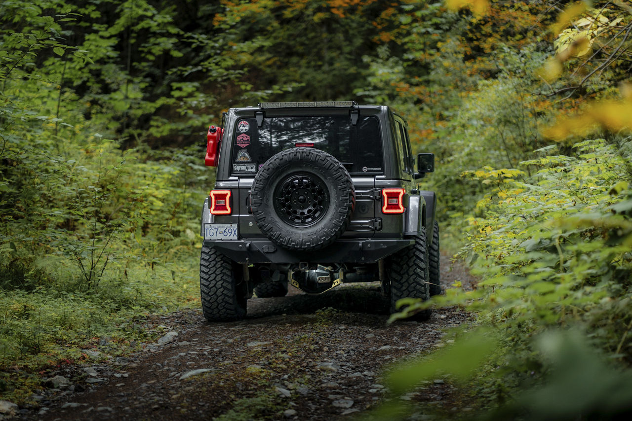 BLACK RHINO（ブラックライノ) ATLAS マットブラック 17インチアルミホイール 17X8 5H 114.3/127 +38 JLラングラー/JKラングラー/JTグラディエーター