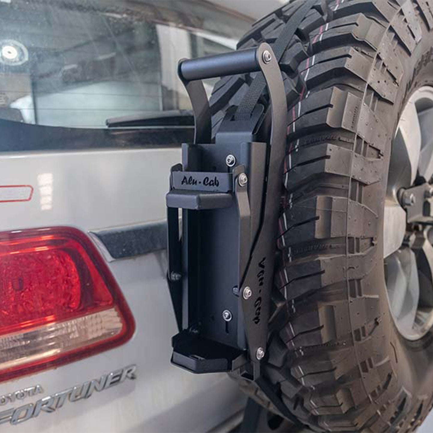 CAN CRUSHER SPARE WHEEL MOUNT【Alu-Cab】【アルキャブ】【オーバーランド】
