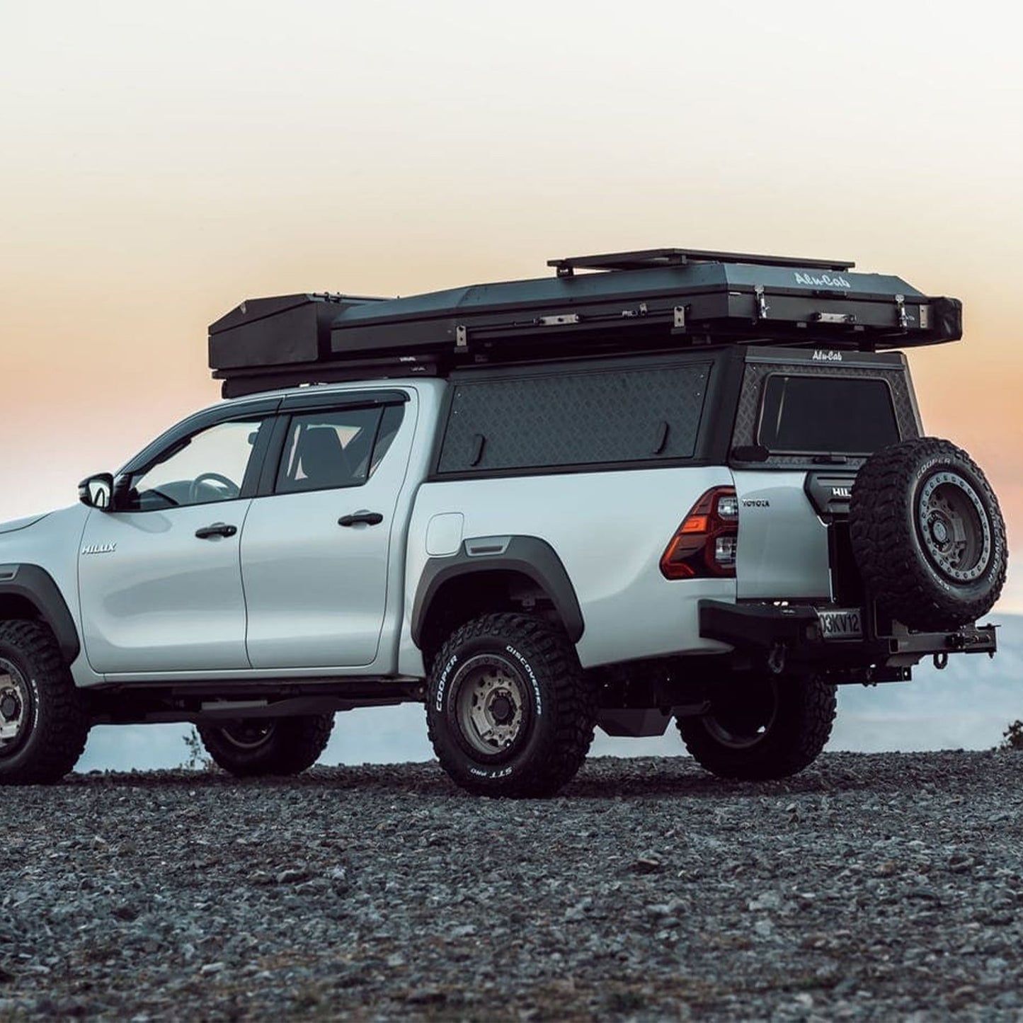 DOUBLE CAB CANOPY【Alu-Cab】【アルキャブ】【ジープグラディエーター用】