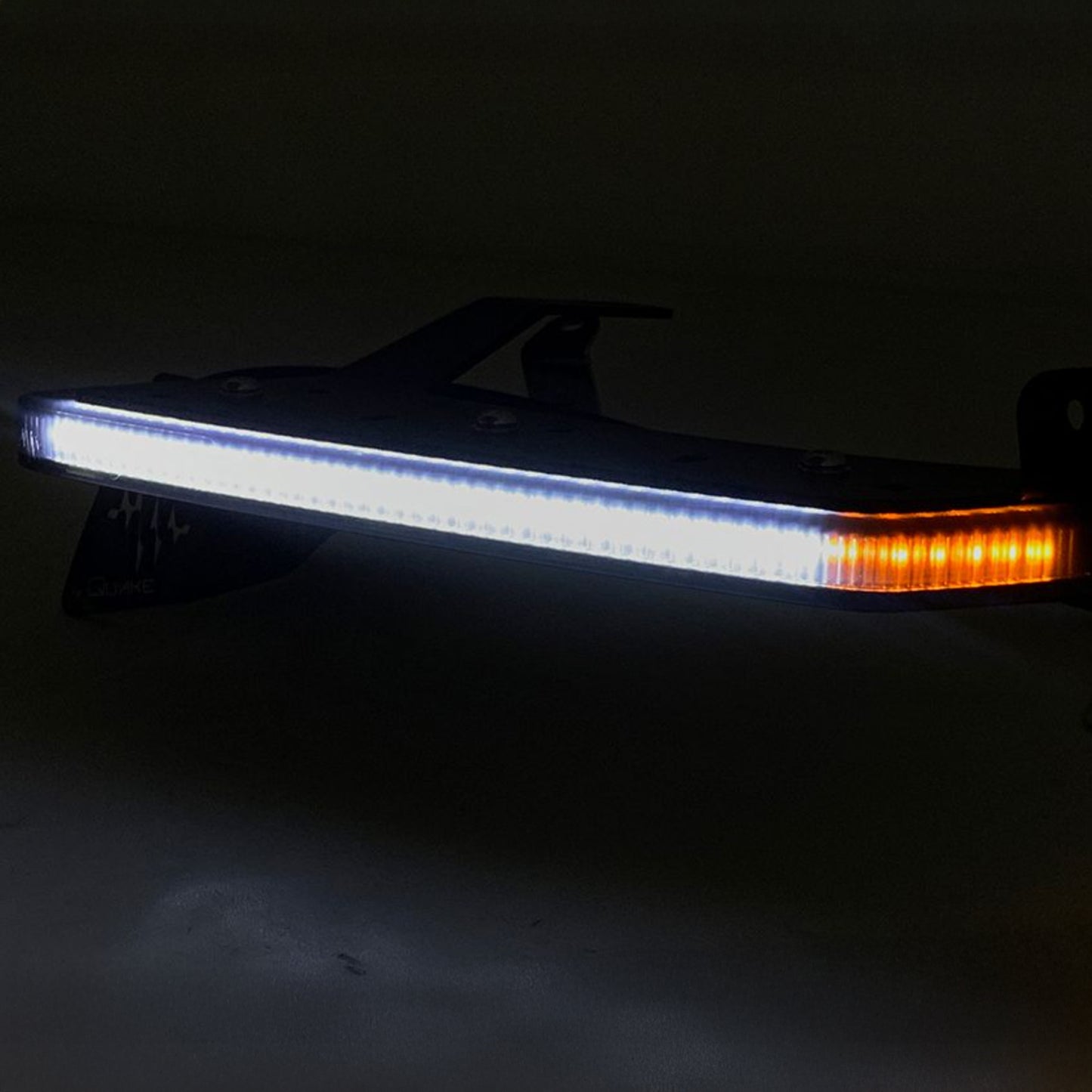 【クリア】Quake LED スリム チョップ DRL ターンシグナル